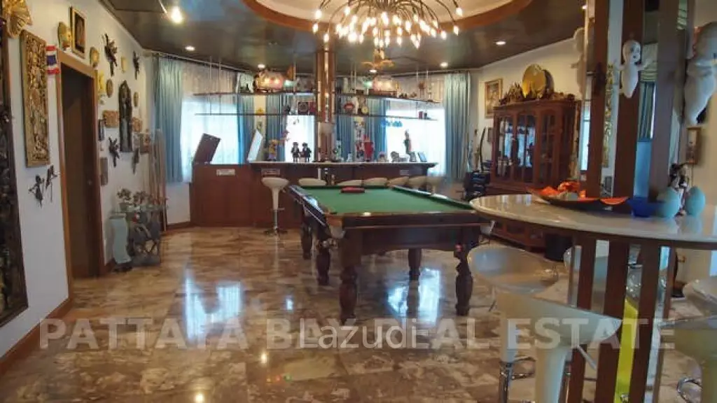 Pratumnak Grand Pool Villa House For Sale