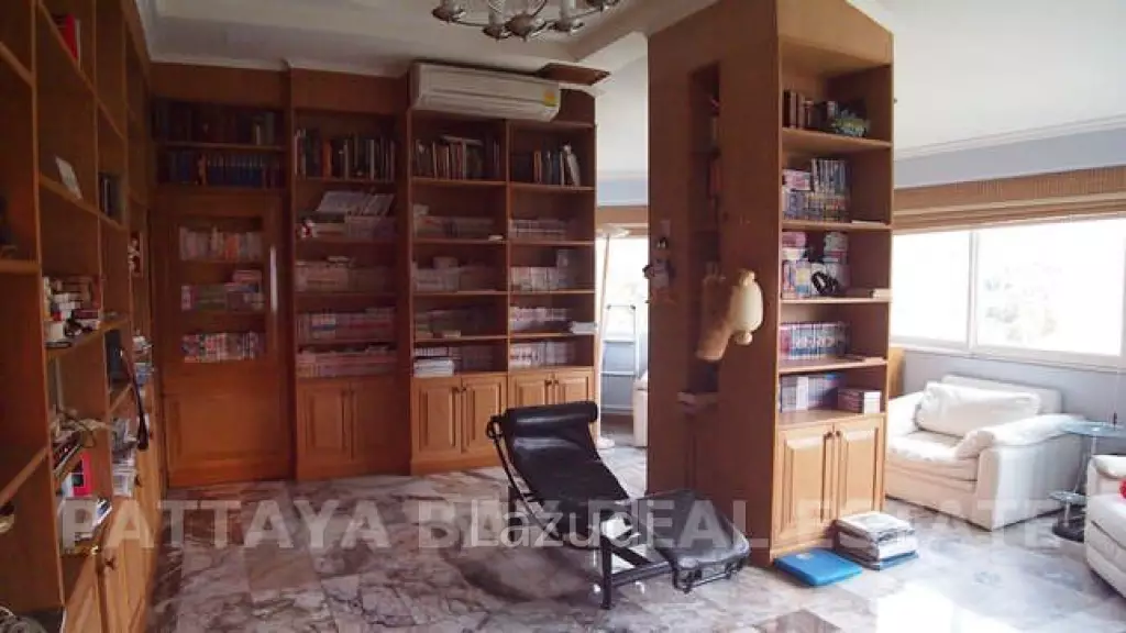 Pratumnak Grand Pool Villa House For Sale