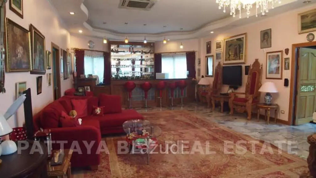 Pratumnak Grand Pool Villa House For Sale