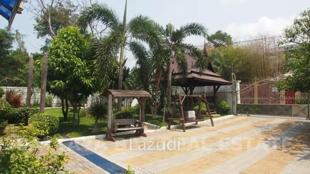 Pratumnak Grand Pool Villa House For Sale