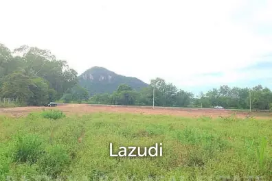 ขายที่ดินแปลงสวยติดไร่องุ่นซิลเวอร์เลค