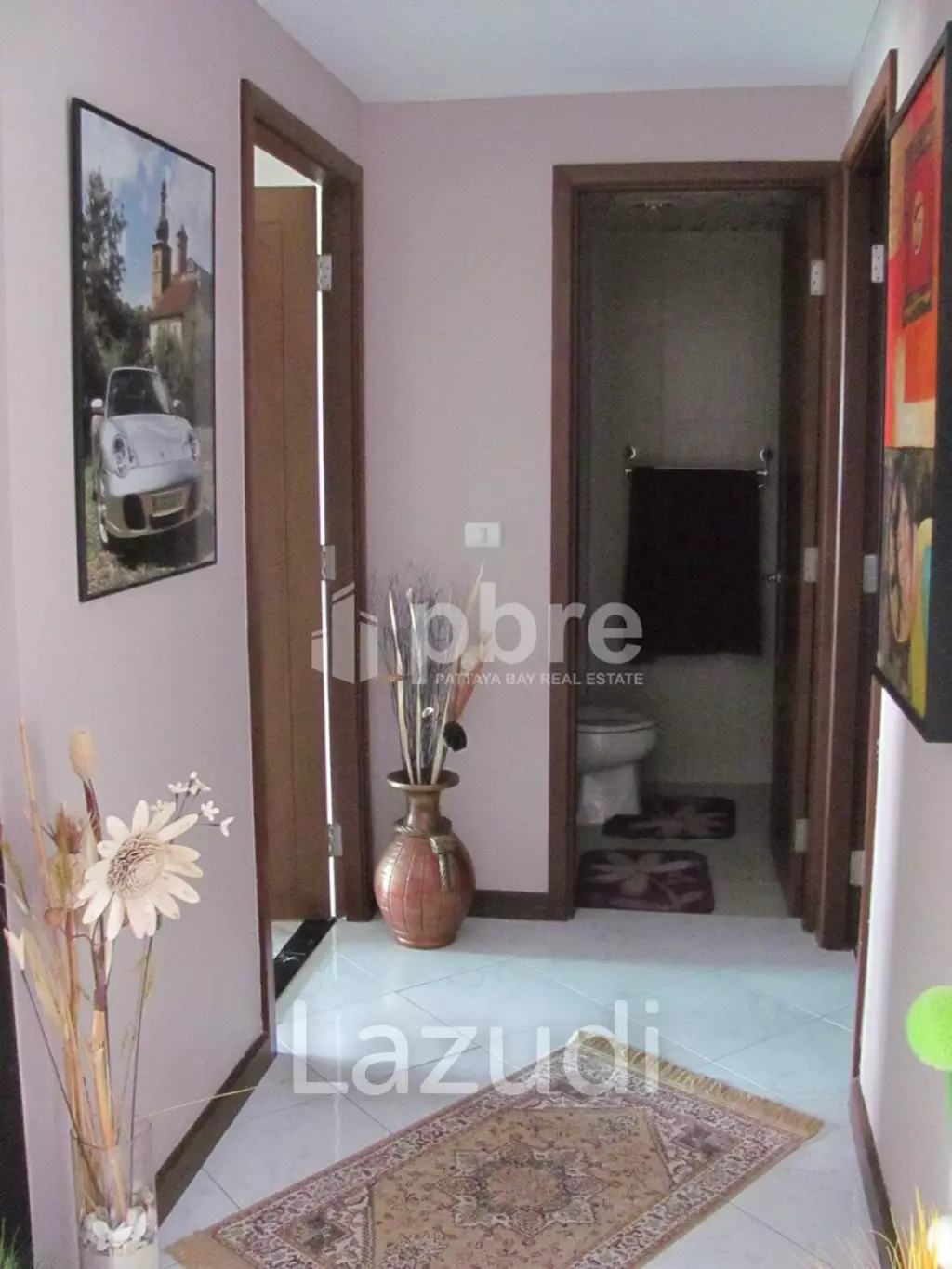 Stunning Condo at Regent Pratumnak, Chonburi