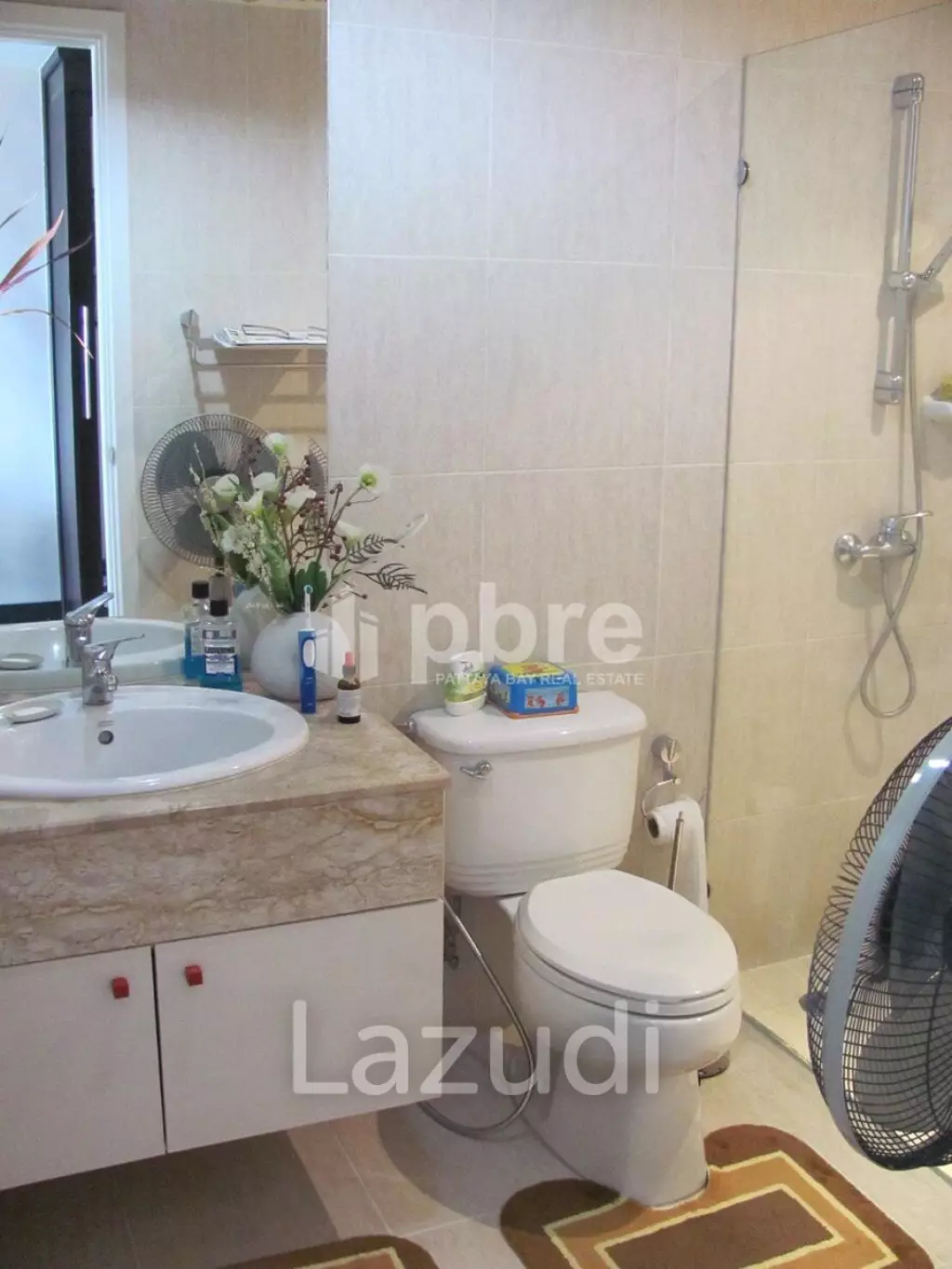 Stunning Condo at Regent Pratumnak, Chonburi