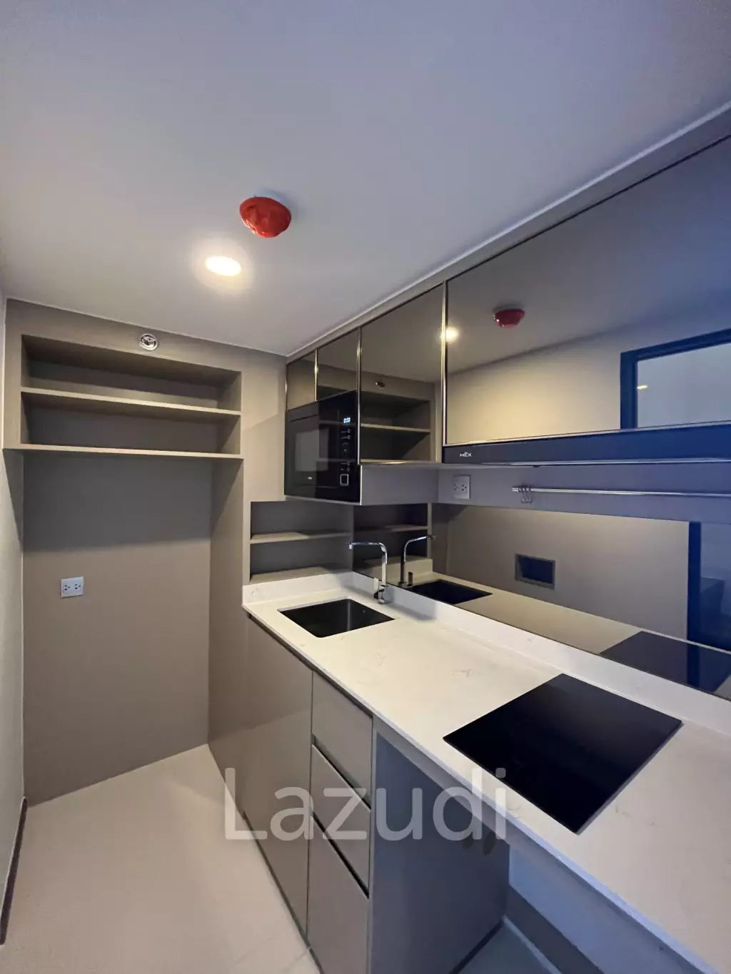 1 Bed Plus 1 Bath 35.90 SQ.M Park Origin Ratchathewi