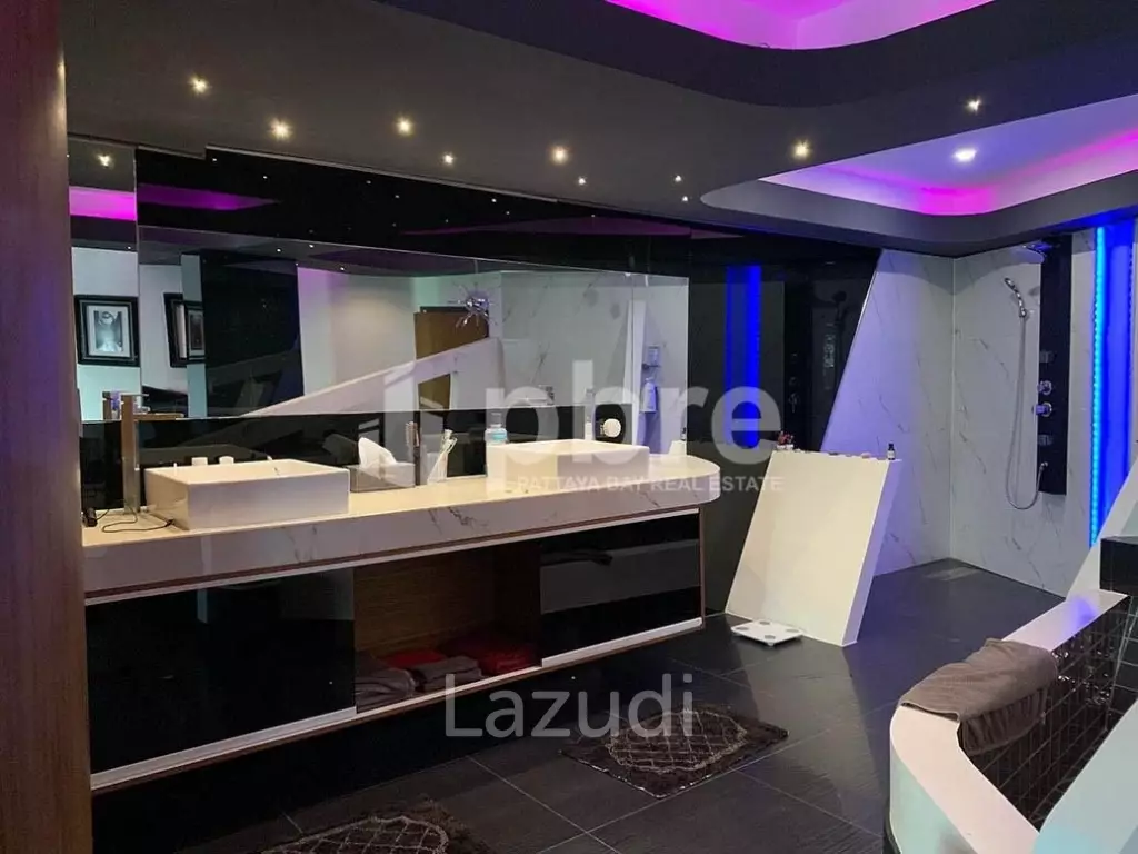 5 Bed 3 Baths 385 SQ.M Jomtien Plaza Condotel