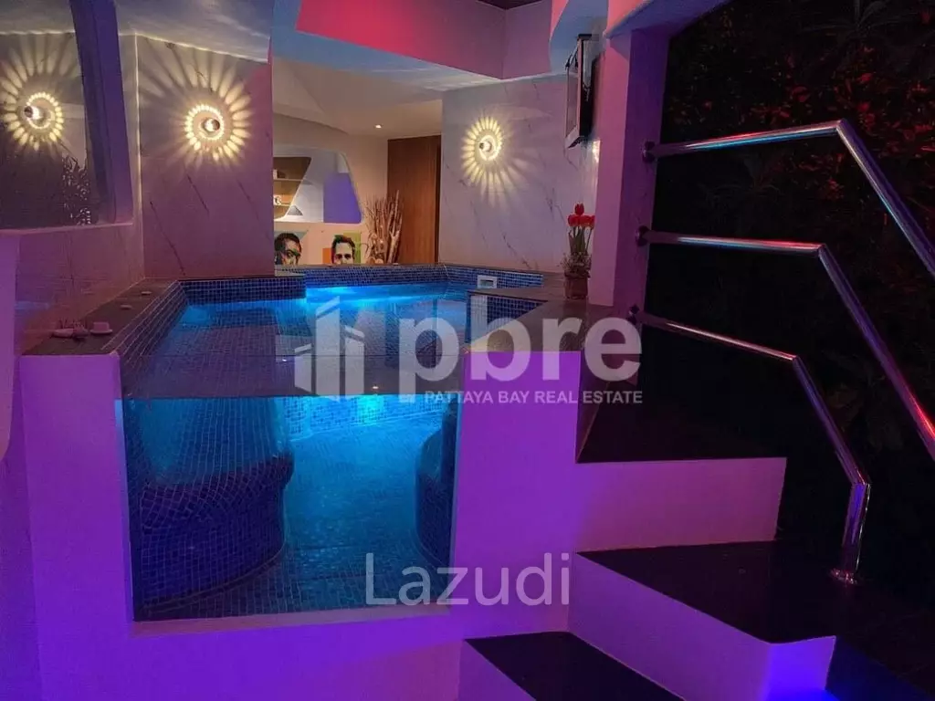 5 Bed 3 Baths 385 SQ.M Jomtien Plaza Condotel