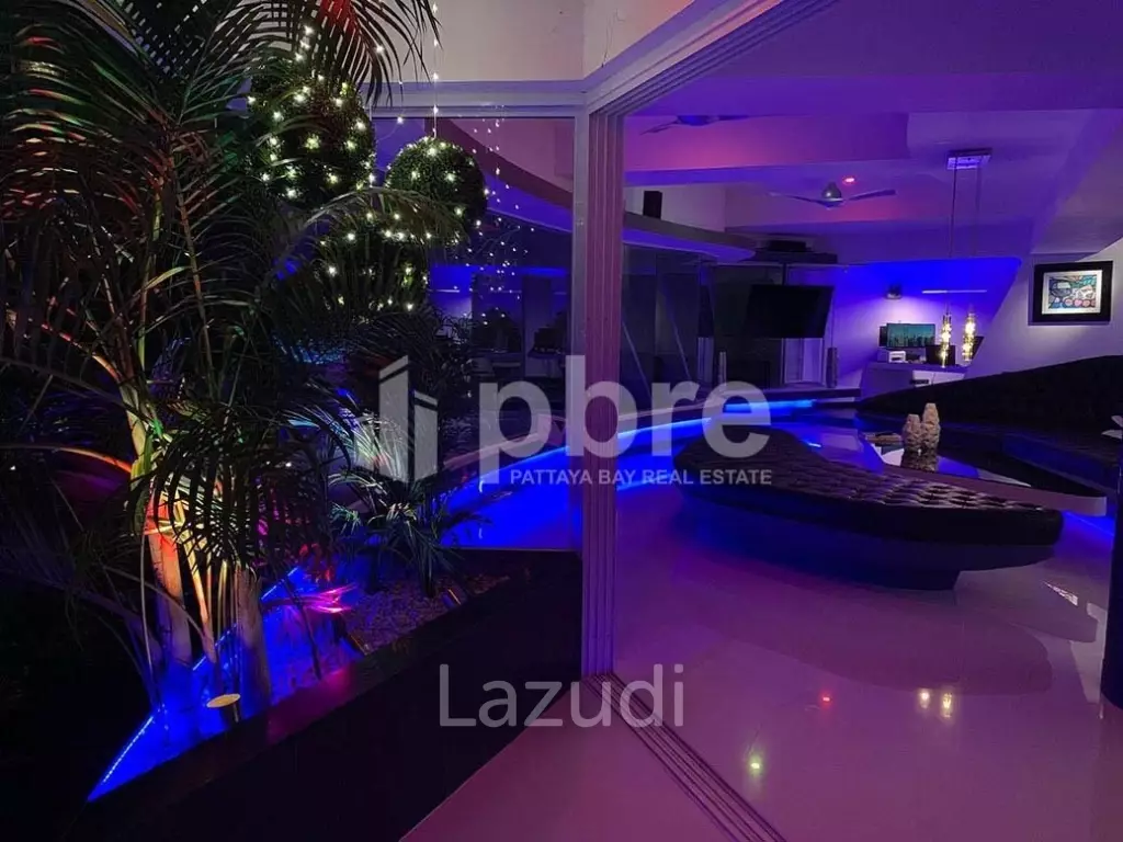 5 Bed 3 Baths 385 SQ.M Jomtien Plaza Condotel