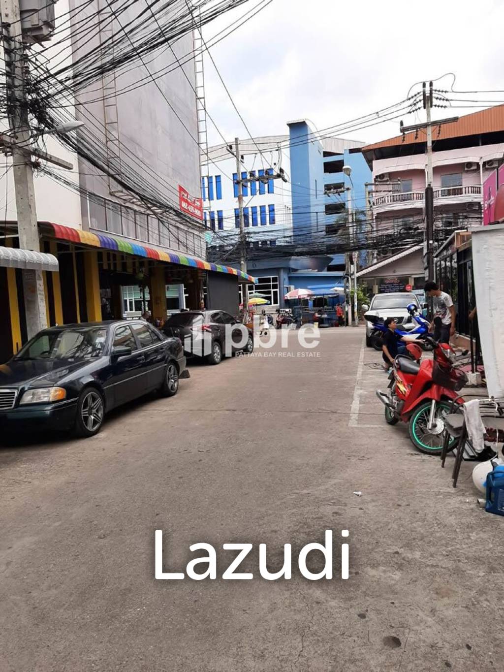Town House For Sale In Soi Buakhao