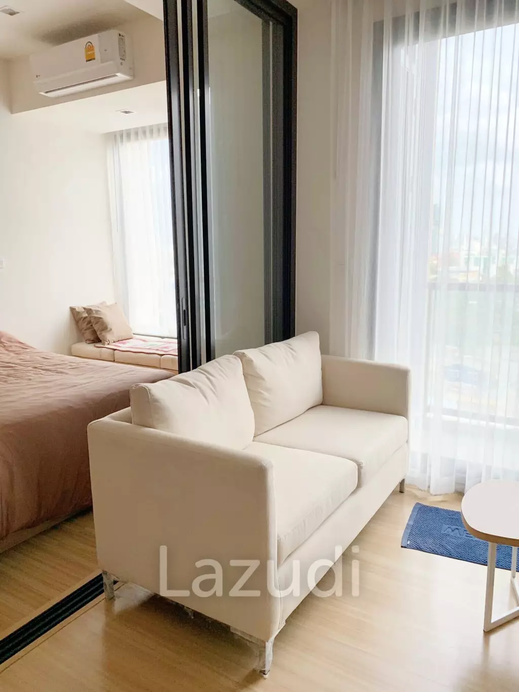 1 Bedroom 1 Bathroom 32 SQ.M M Jatujak