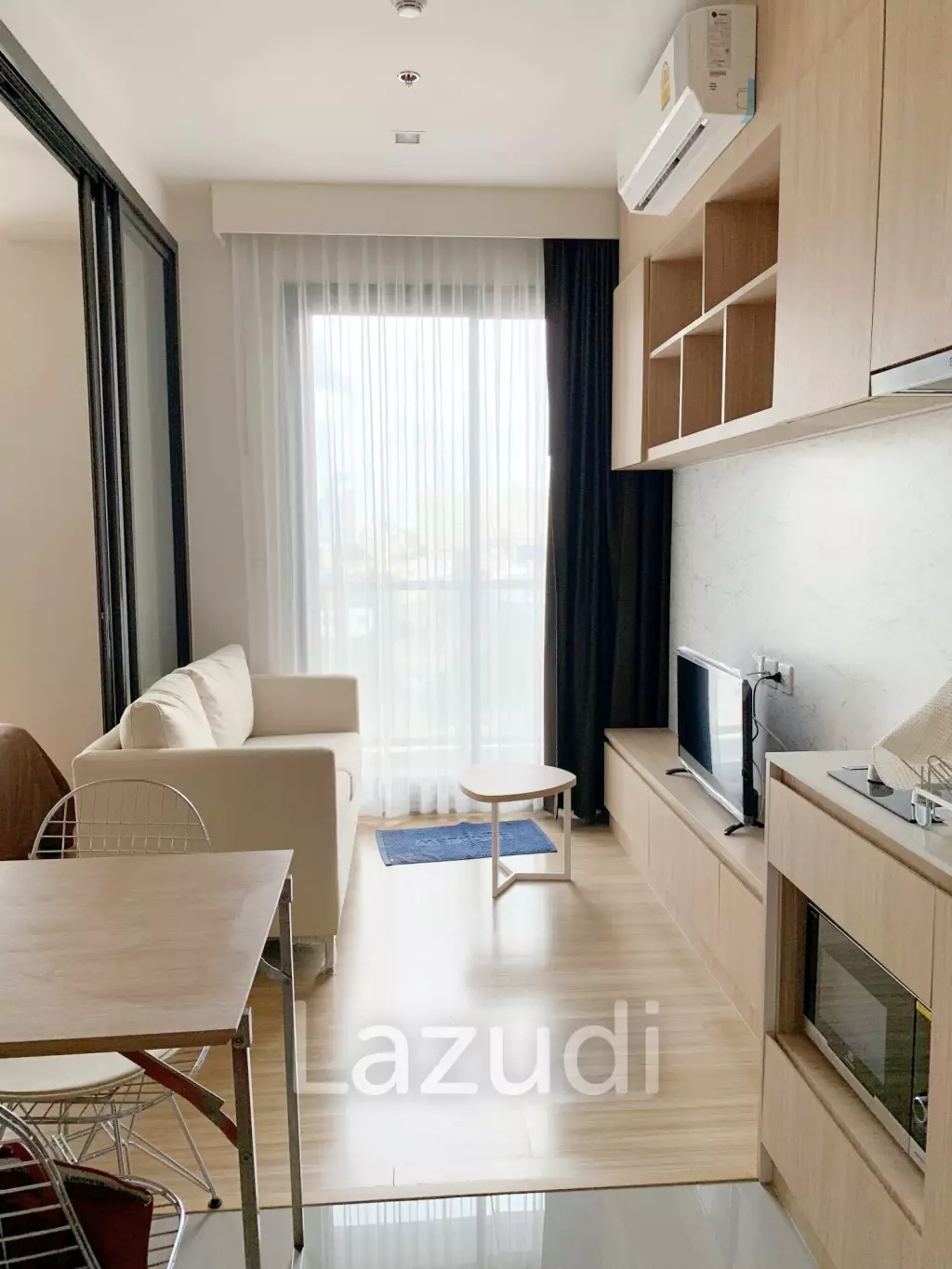 1 Bedroom 1 Bathroom 32 SQ.M M Jatujak