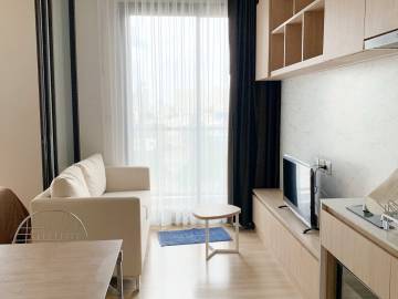 1 Bedroom 1 Bathroom 32 SQ.M M Jatujak