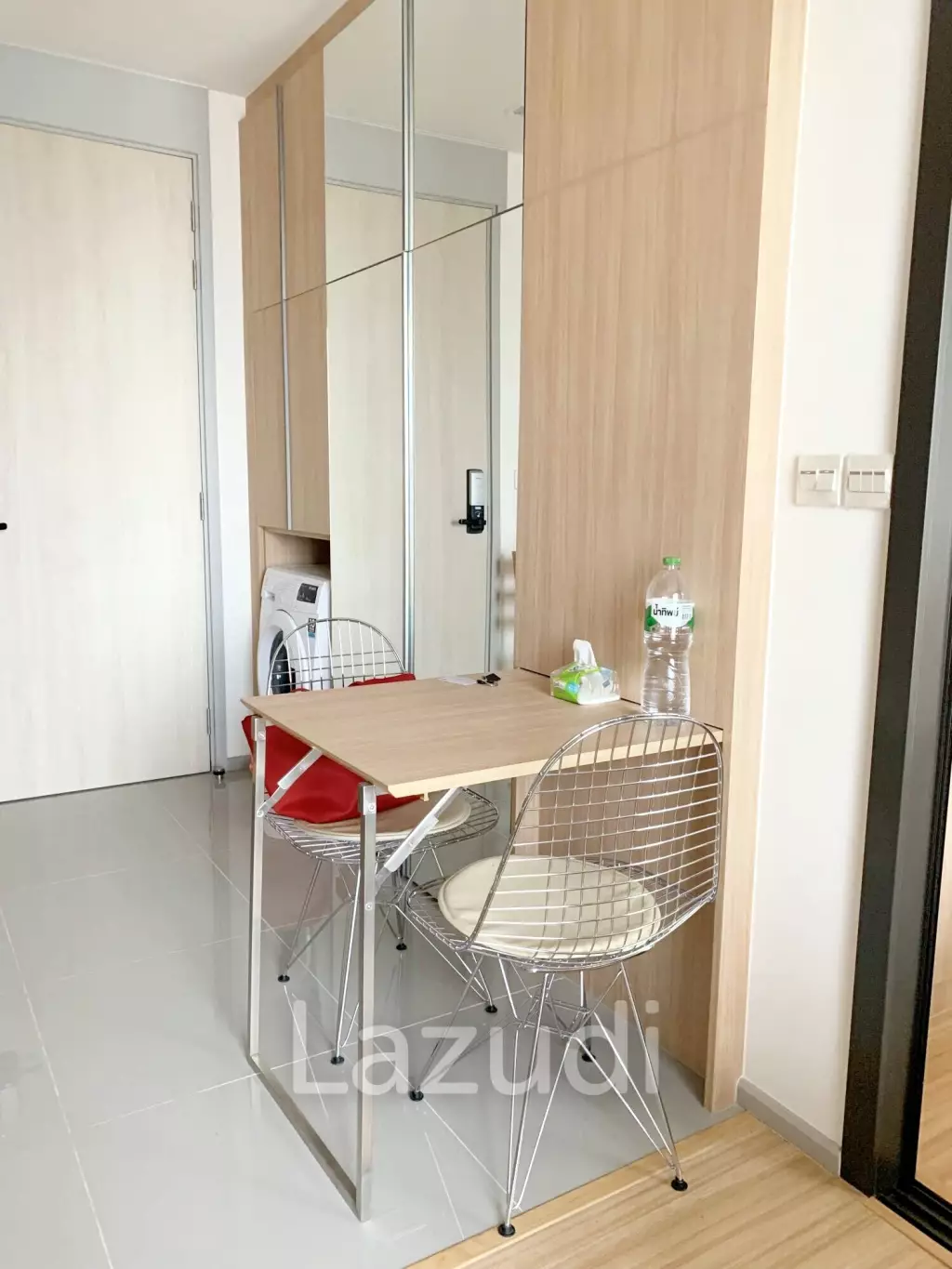 1 Bedroom 1 Bathroom 32 SQ.M M Jatujak