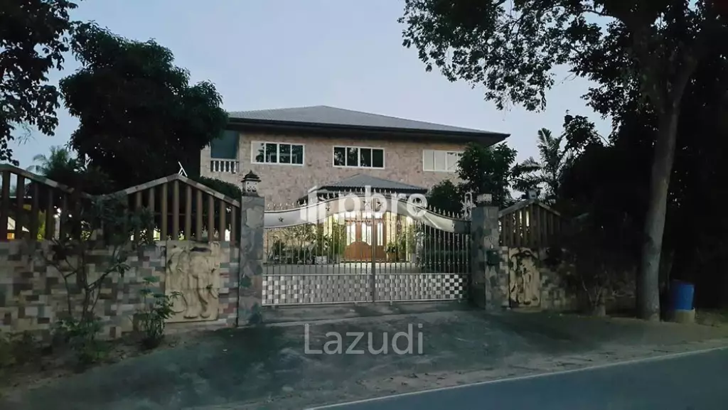 Mabprachan Lake Pool Villa For sale