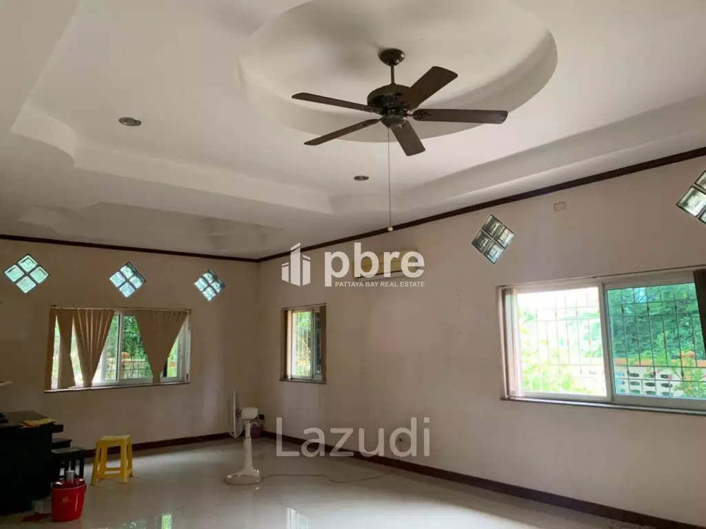 Pool Villa in Huay Yai For sale