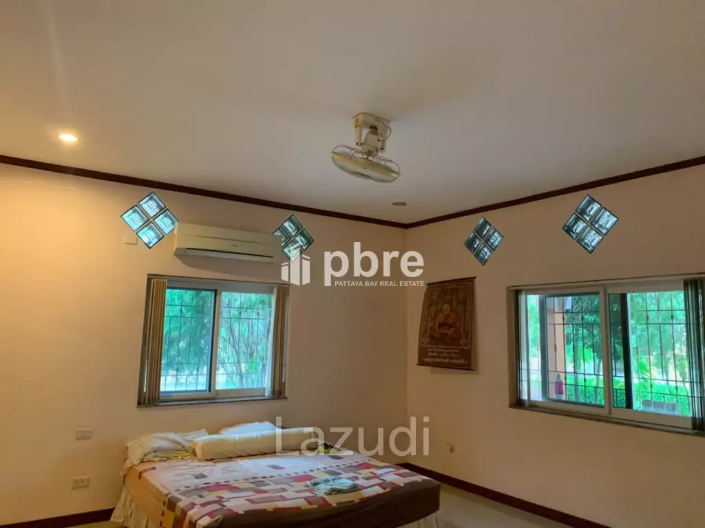Pool Villa in Huay Yai For sale