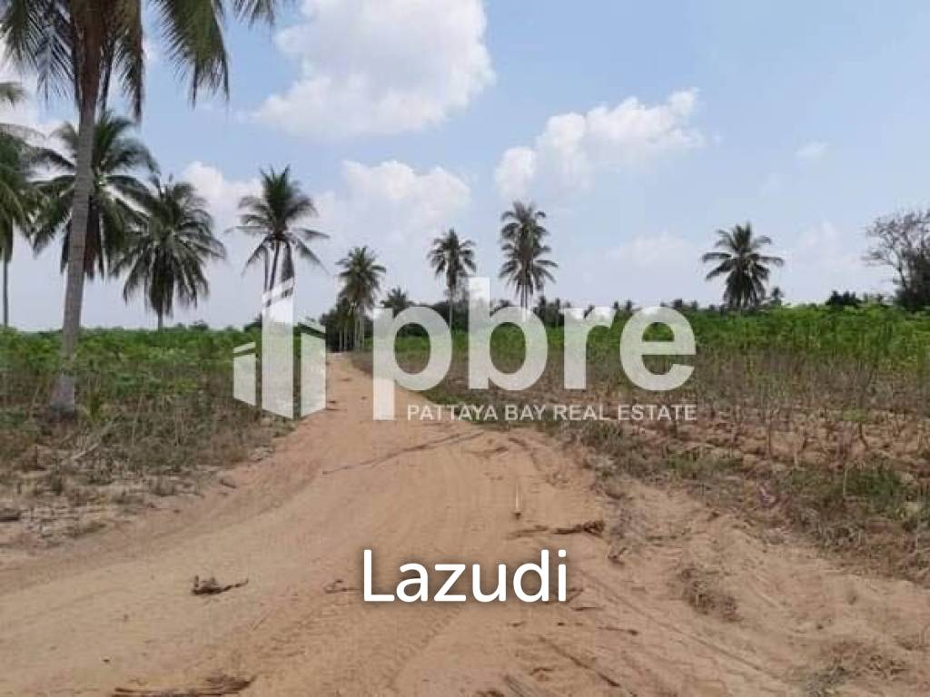 Land for sale in Huay Yai