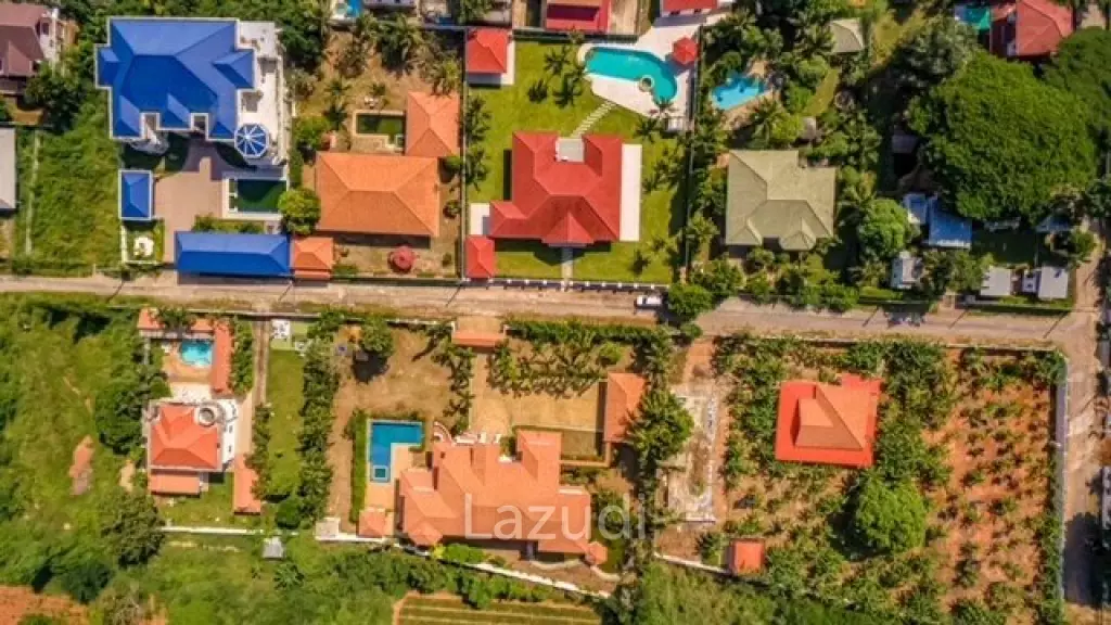 Grand Luxury 5 Bed Pool Villa