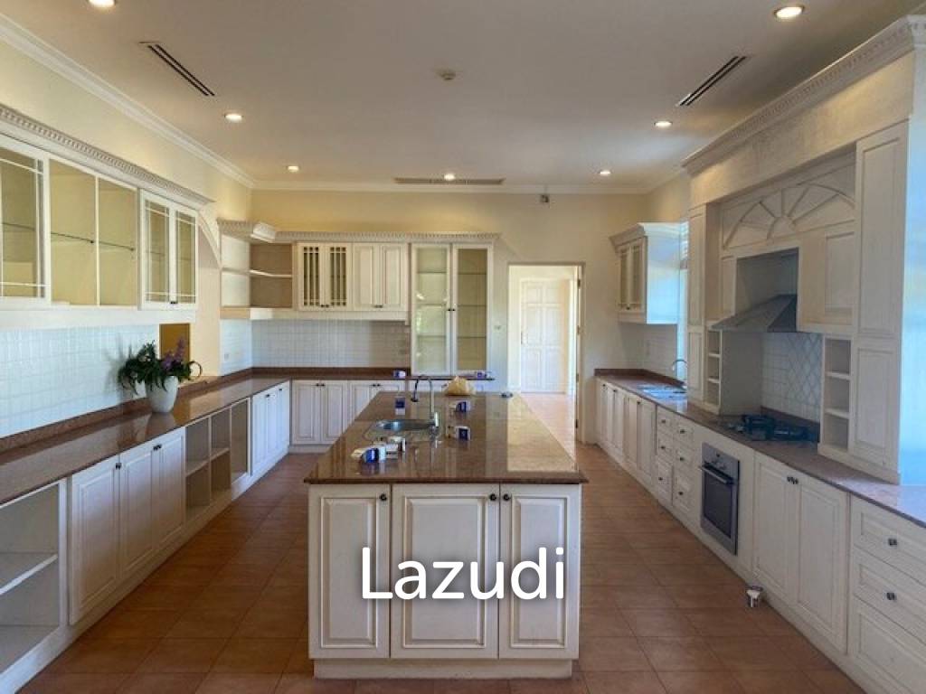 4,000 Sqm 5 Bed 6 Bath Villa For Sale
