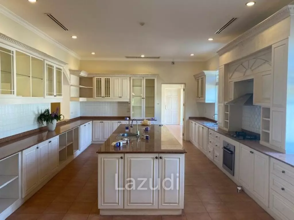 Grand Luxury 5 Bed Pool Villa