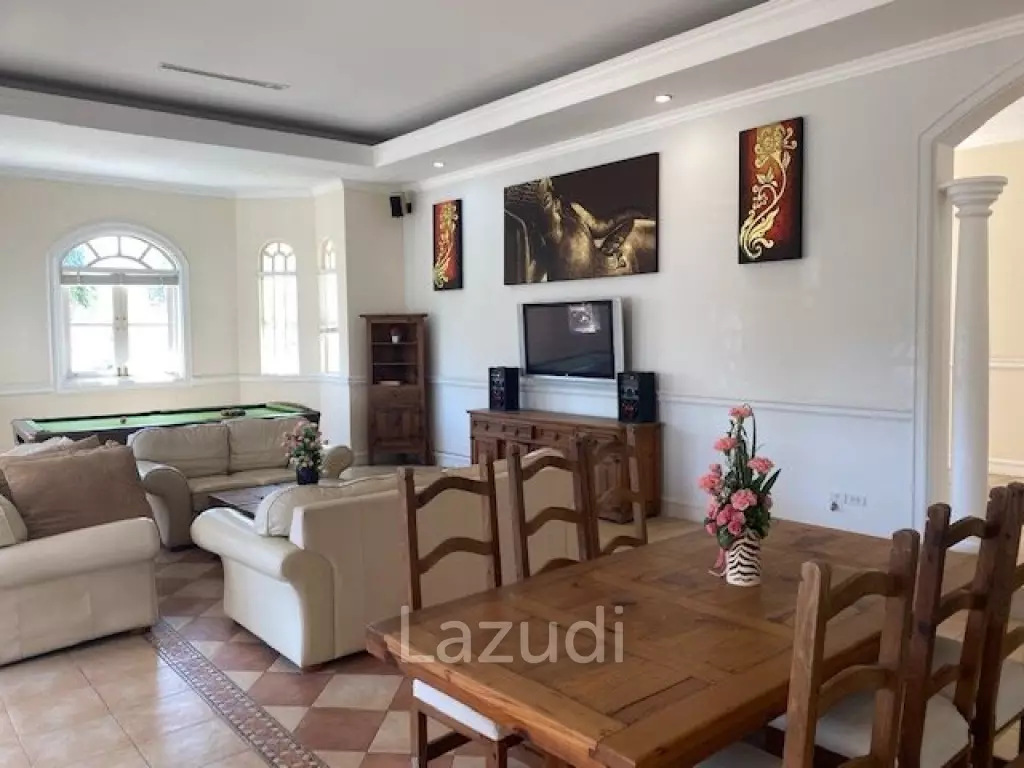 Grand Luxury 5 Bed Pool Villa