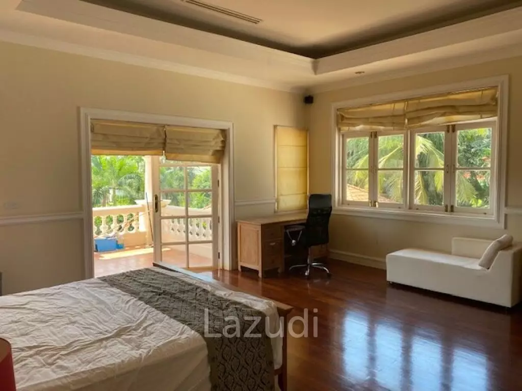 Grand Luxury 5 Bed Pool Villa