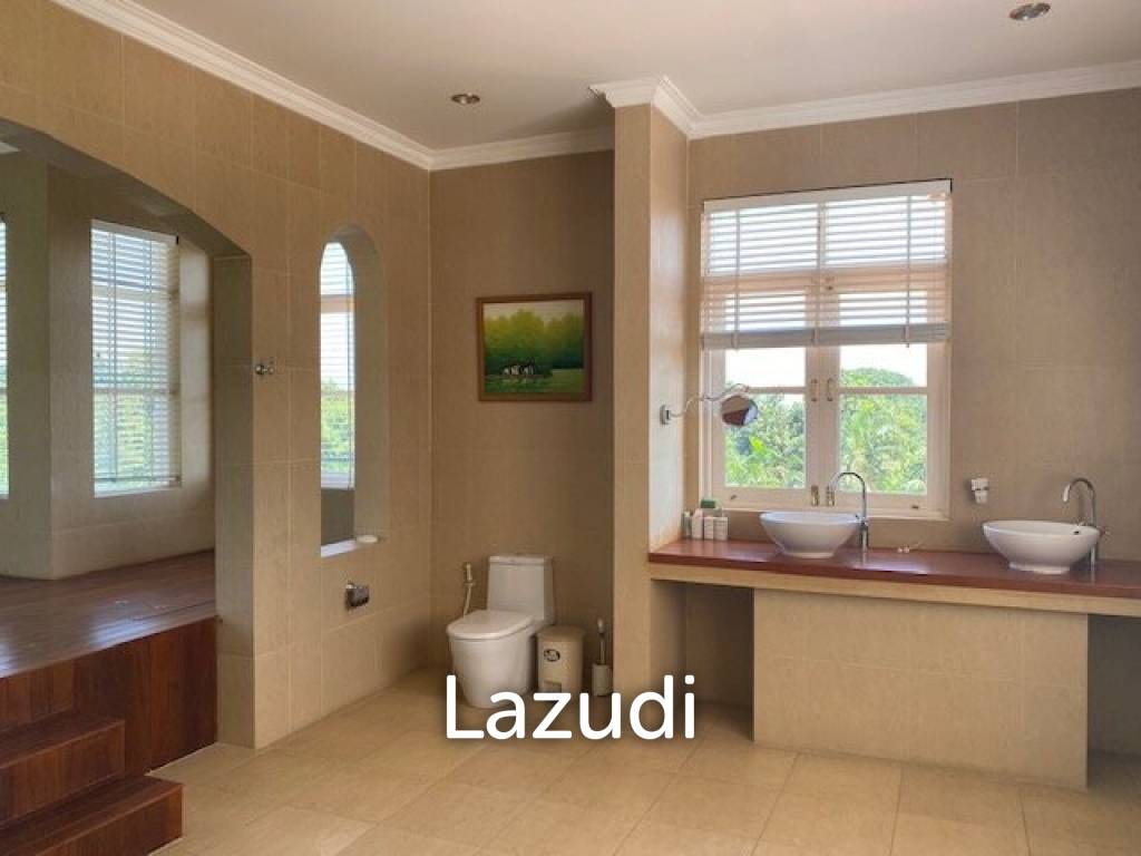 4,000 Sqm 5 Bed 6 Bath Villa For Sale