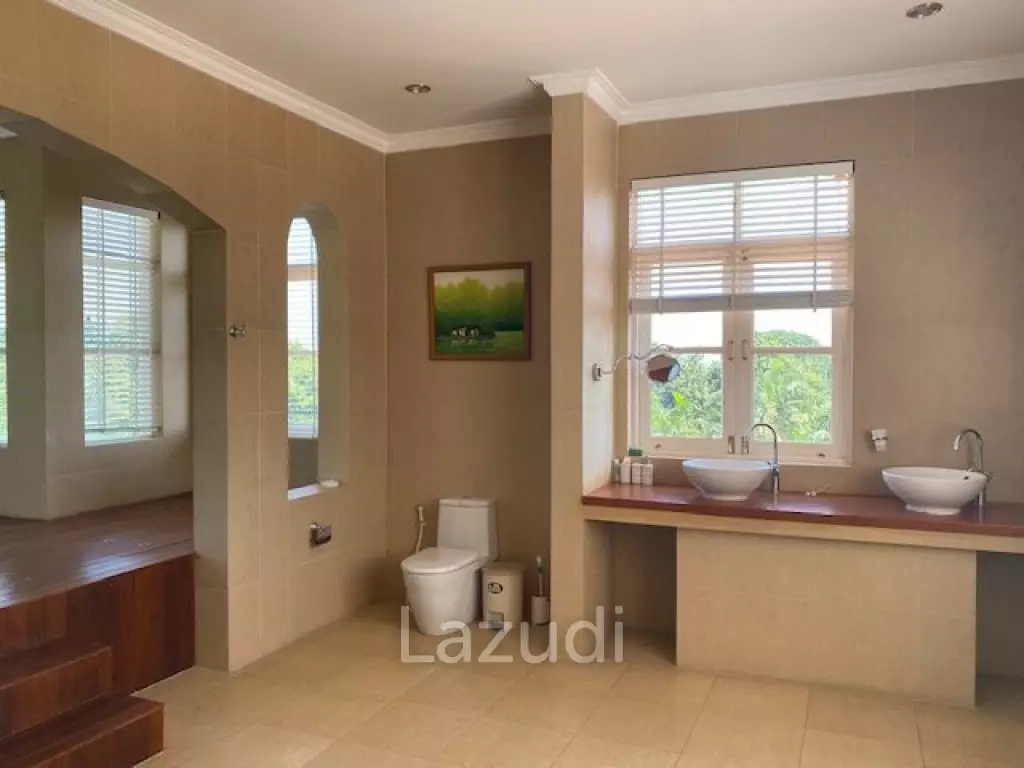 Grand Luxury 5 Bed Pool Villa