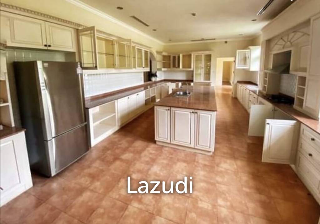 4,000 Sqm 5 Bed 6 Bath Villa For Sale