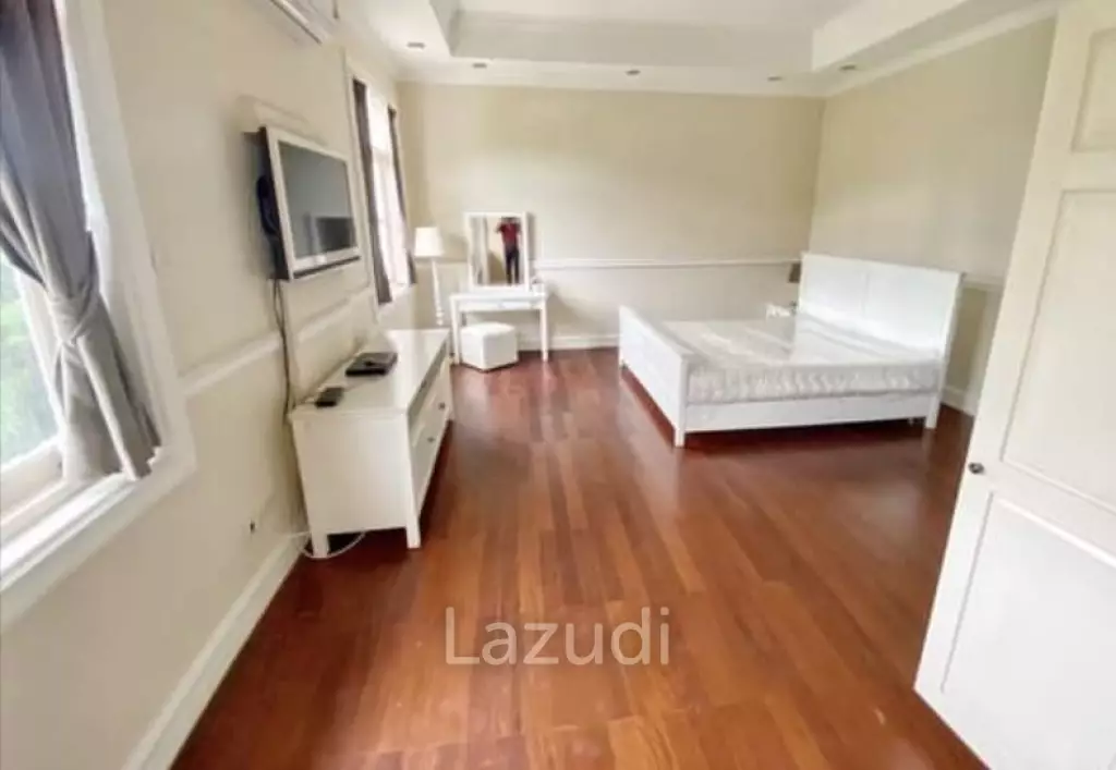 Grand Luxury 5 Bed Pool Villa