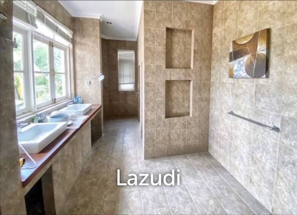 4,000 Sqm 5 Bed 6 Bath Villa For Sale