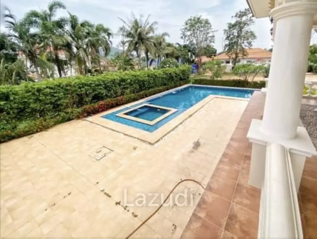 Grand Luxury 5 Bed Pool Villa