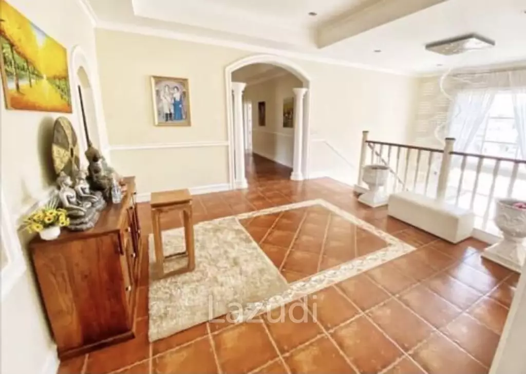 Grand Luxury 5 Bed Pool Villa