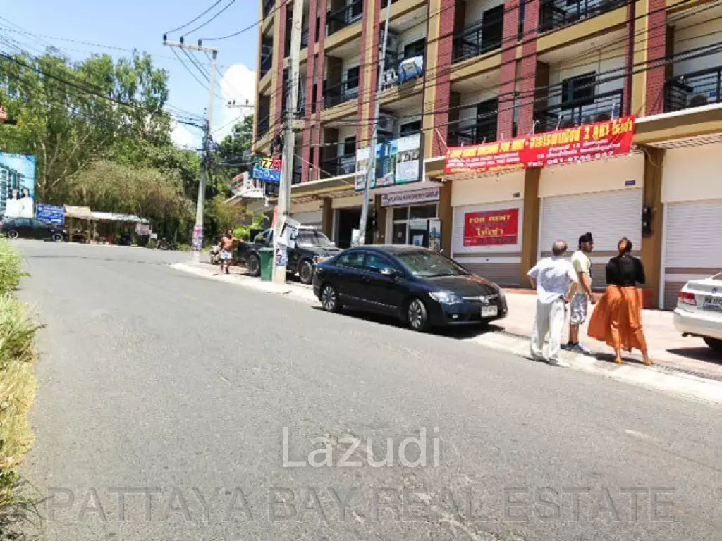 Shop House For Sale in Pratumnak