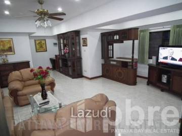 2 Bedrooms 2 Bathrooms 122 SQ.M Apartment in Jomtien