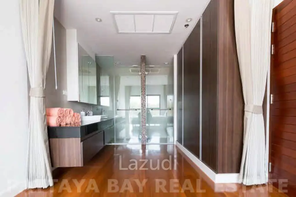 2 Bedroom 2 Bathroom 67 SQ.M Axis Condo