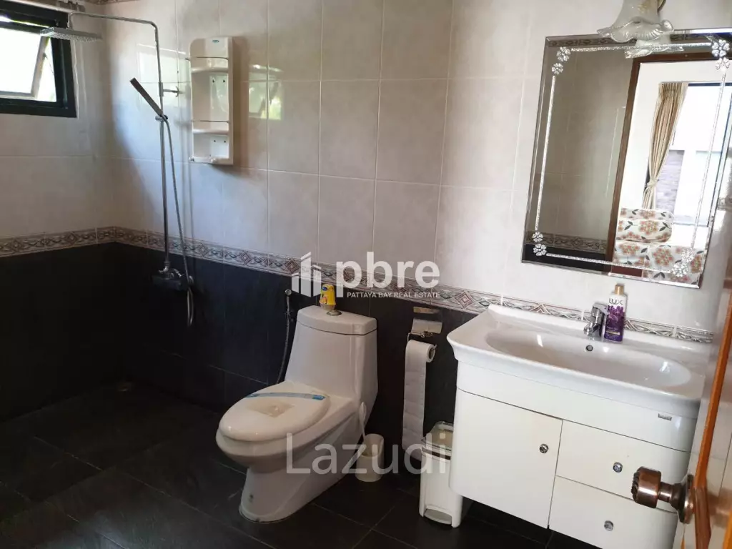 Paradise Villa House for Sale in Jomtien