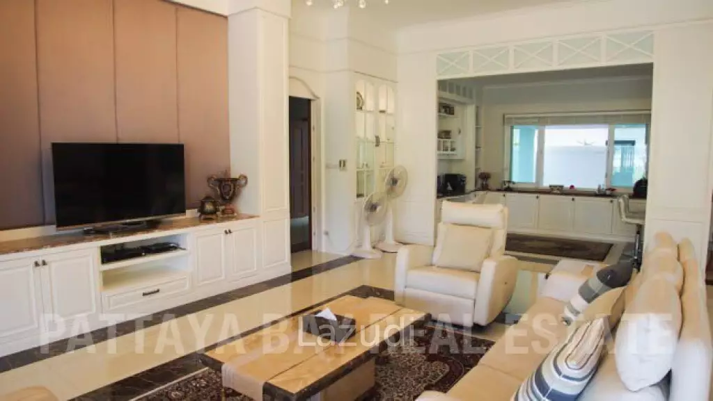 Jomtien Pool Villa for Sale