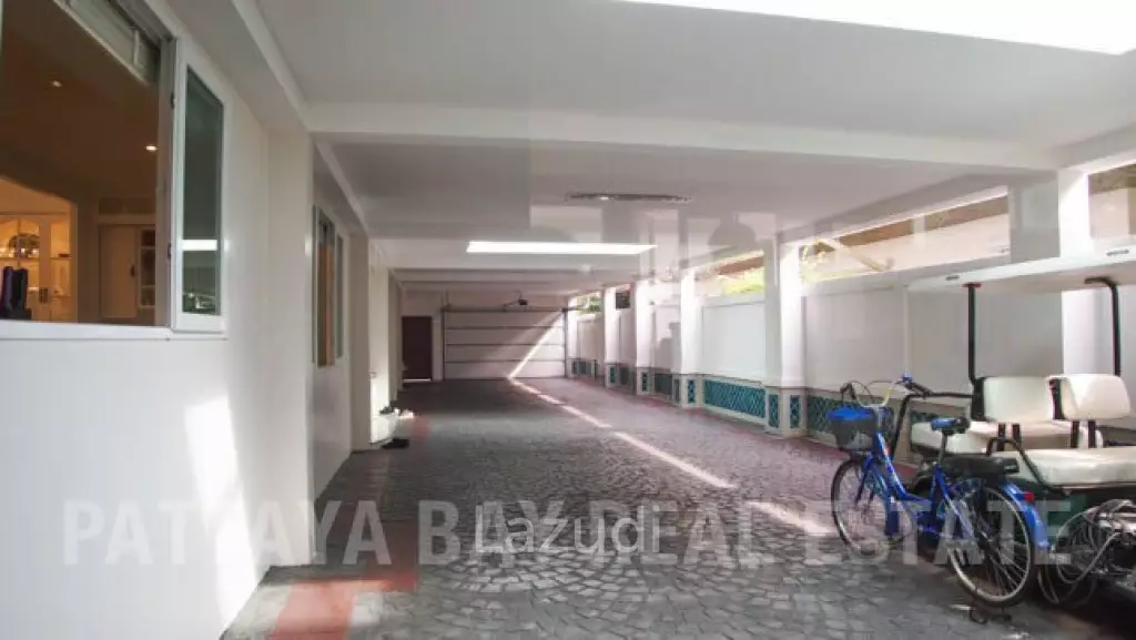 Jomtien Pool Villa for Sale
