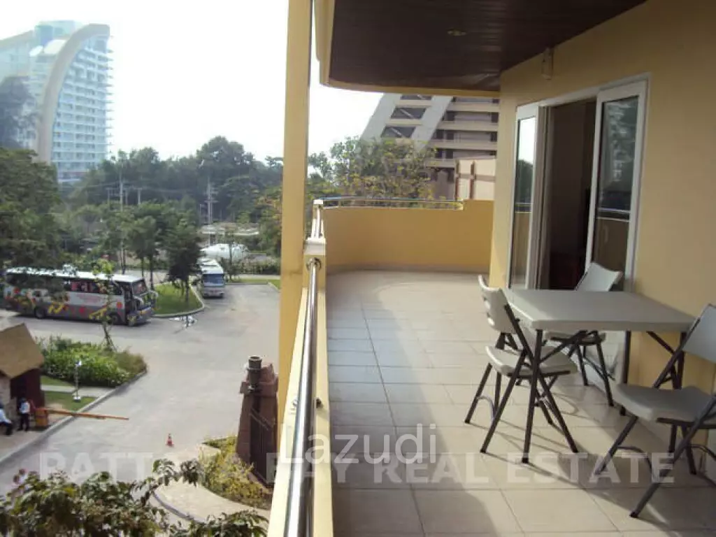 1 Bed 1 Bath 102 SQ.M View Talay Residence 6