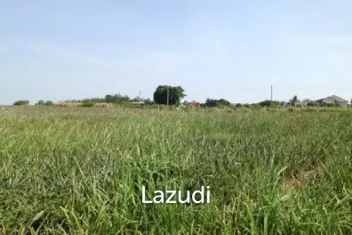 3.5 Rai of Lovely Land, nr main road with great views.