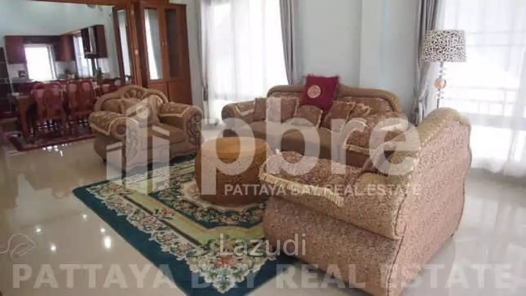 Jomtien Pool Villa For Sale