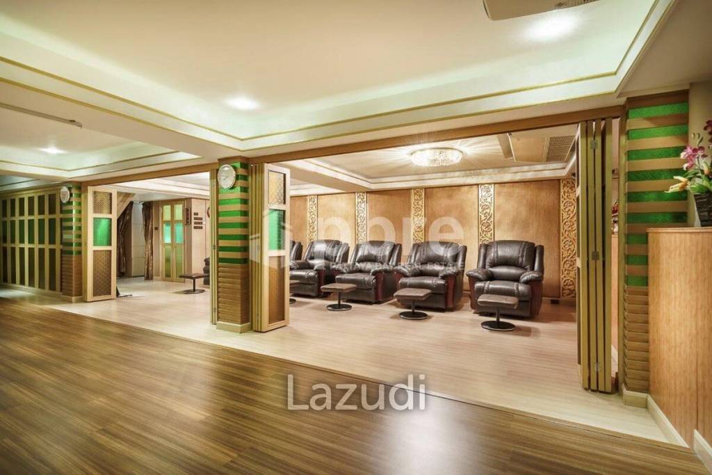 5 Storey Shop House For Sale In Cosy Beach