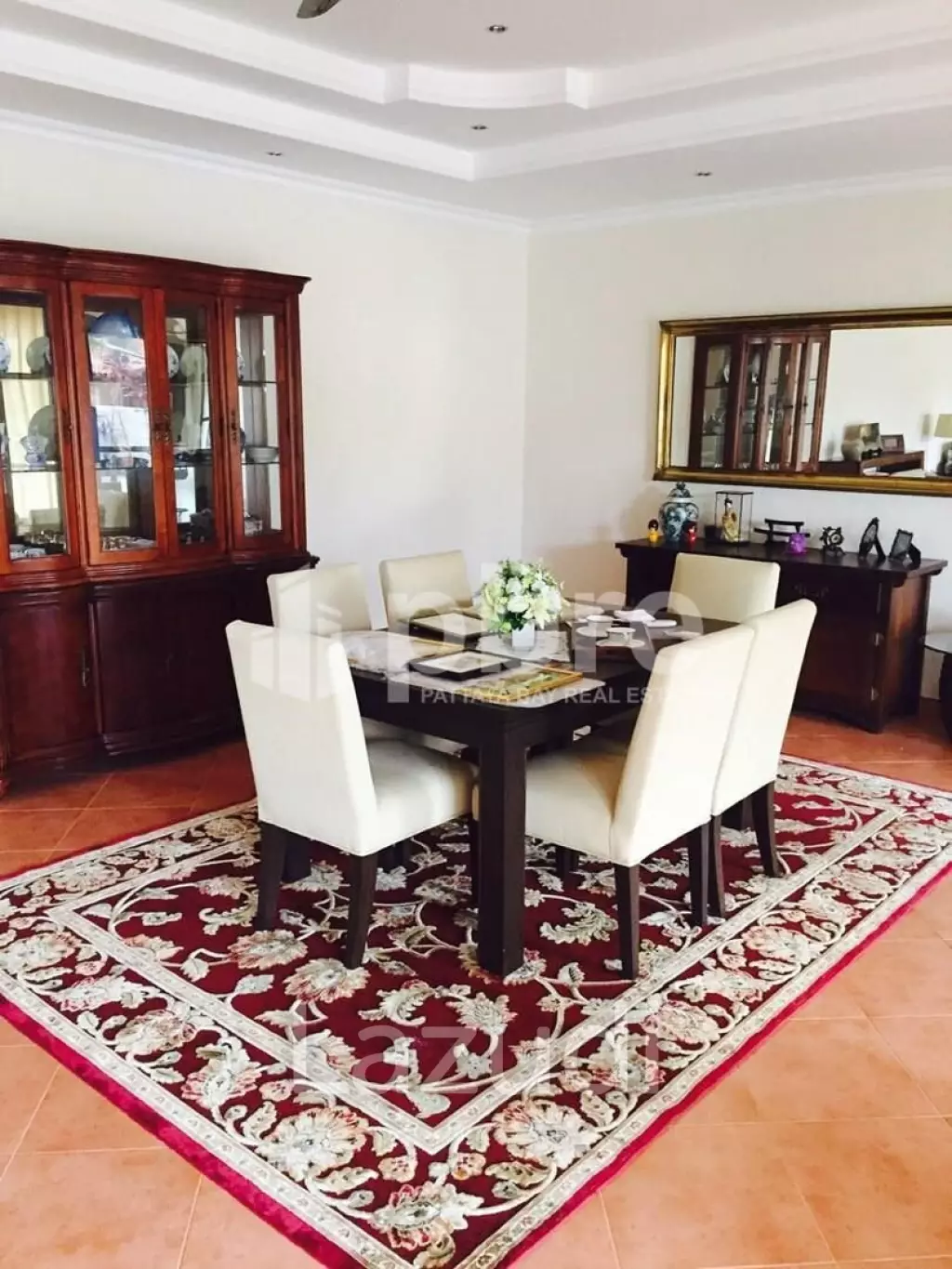 Freeway Villa For Sale in East Pattaya