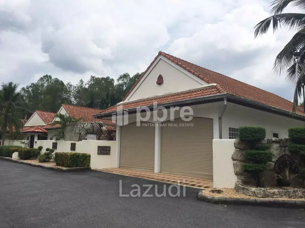 Freeway Villa For Sale in East Pattaya