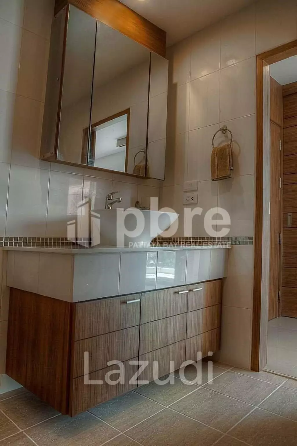 Studio 1 Bath 62 SQ.M  T. W. Jomtien Beach