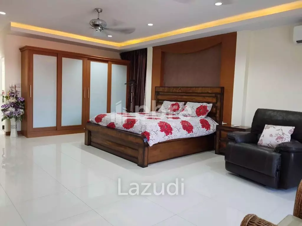 Pattaya Lagoon House for Sale in South Pattaya