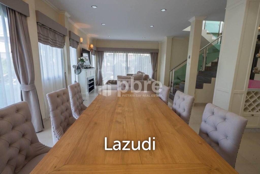 Baan Dusit For Sale in Huay Yai