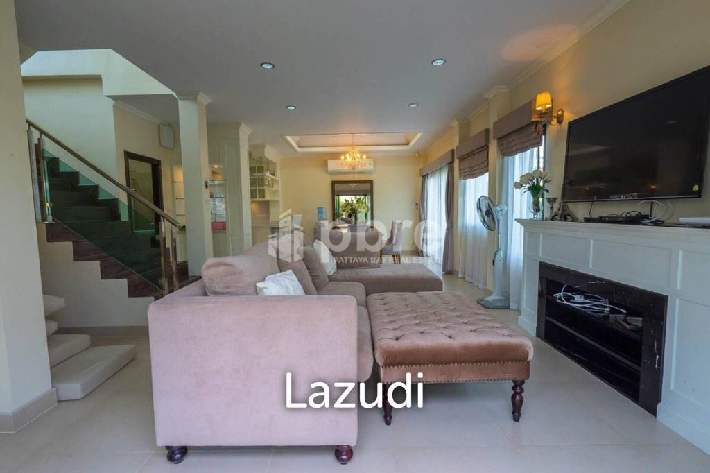 Baan Dusit For Sale in Huay Yai