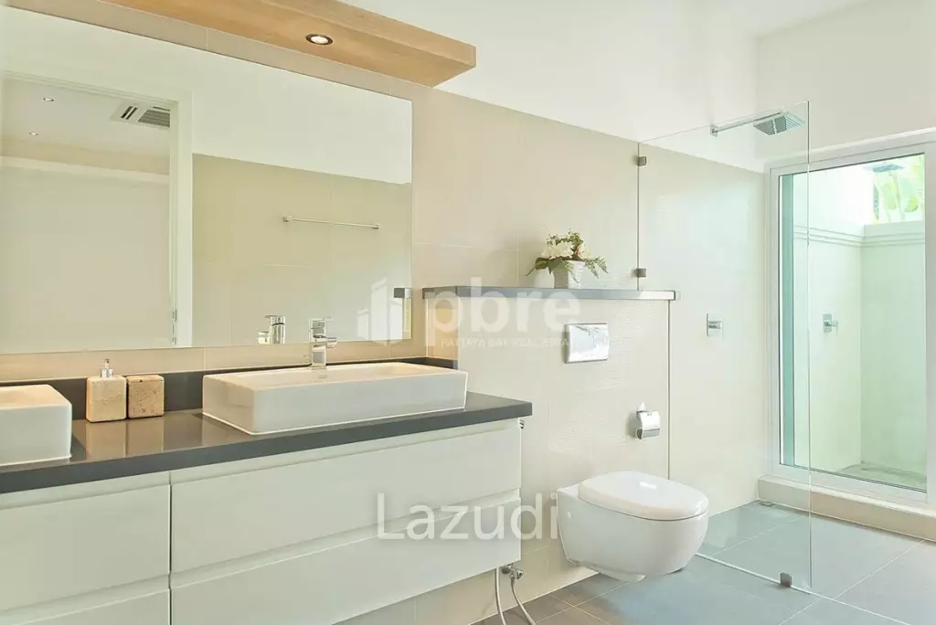 The Vineyard Pool Villa For Sale in Mabprachan