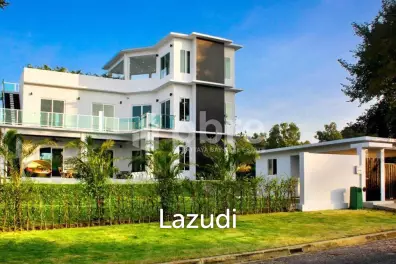 Luxury Villa For Sale in Bang Saray